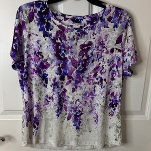 Allison Daley Purple and White Floral Short Sleeve Top